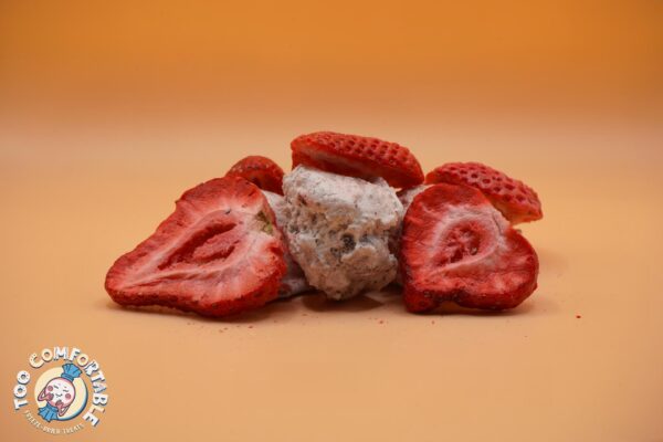 Freeze-Dried Cookies & Cream with Strawberries